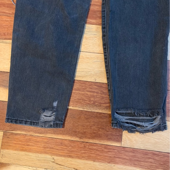 F21 Black Ripped Jeans - Picture 3 of 8